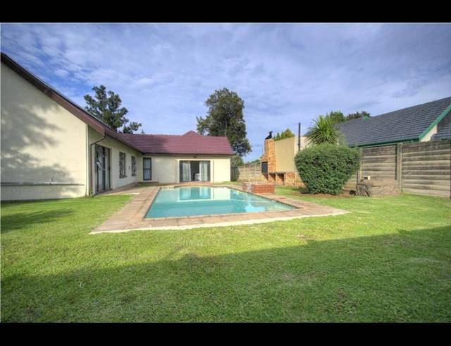 3 BEDROOM HOUSE FOR SALE IN BRACKENDOWNS